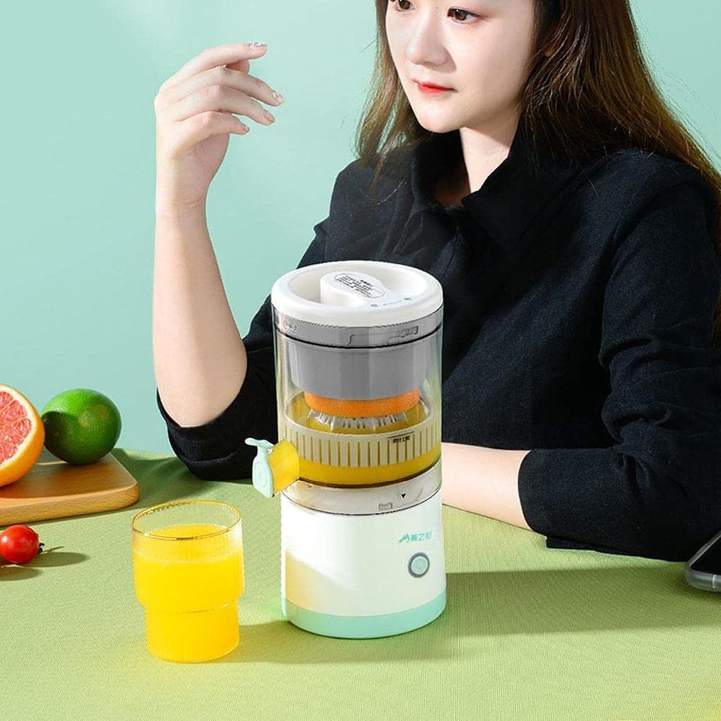 Portable Electric Citrus Juicer